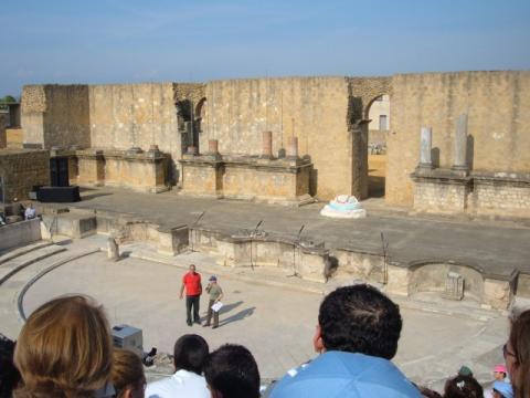 2005_0412teatro0002.jpg