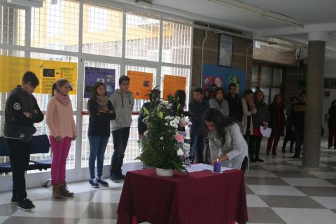 contraelmaltratofemenino06.jpg