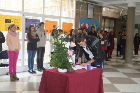 contraelmaltratofemenino20.jpg