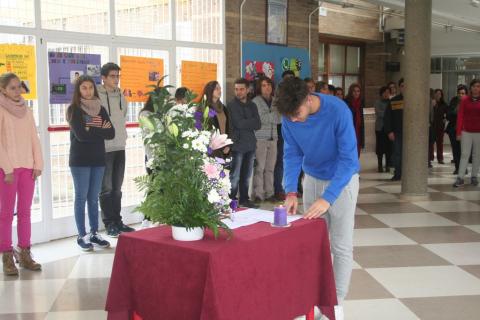 contraelmaltratofemenino32.jpg