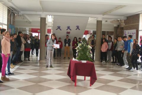 contraelmaltratofemenino48.jpg