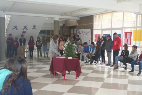 contraelmaltratofemenino57.jpg