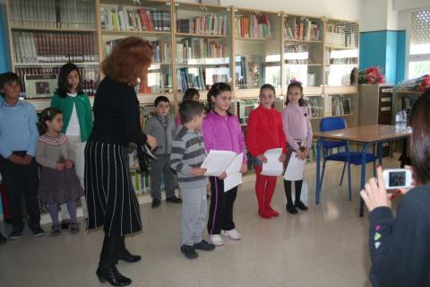 diadellibro23.jpg