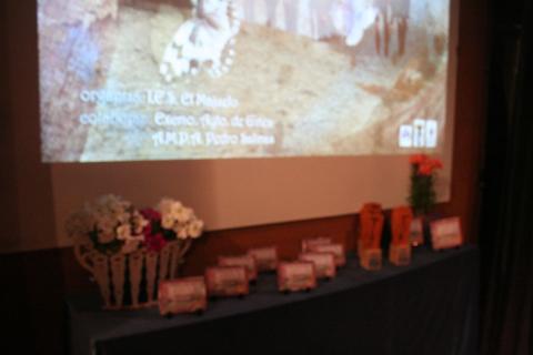 entregapremios106.jpg